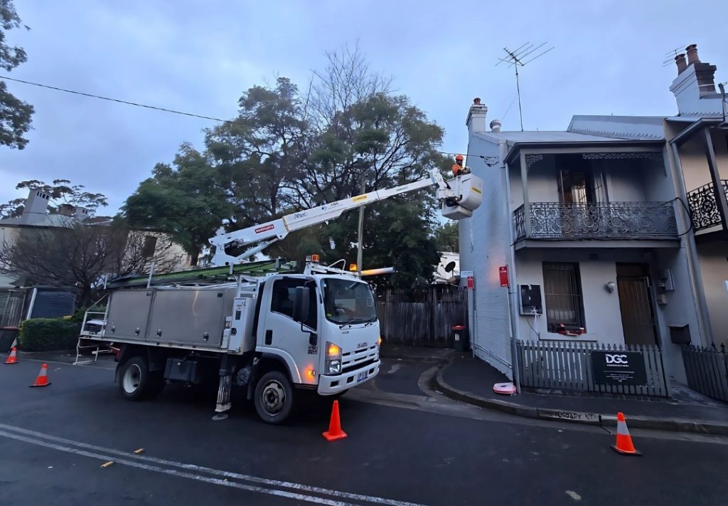 Level 2 electrician repairing consumer mains at a Mount Kuringai property